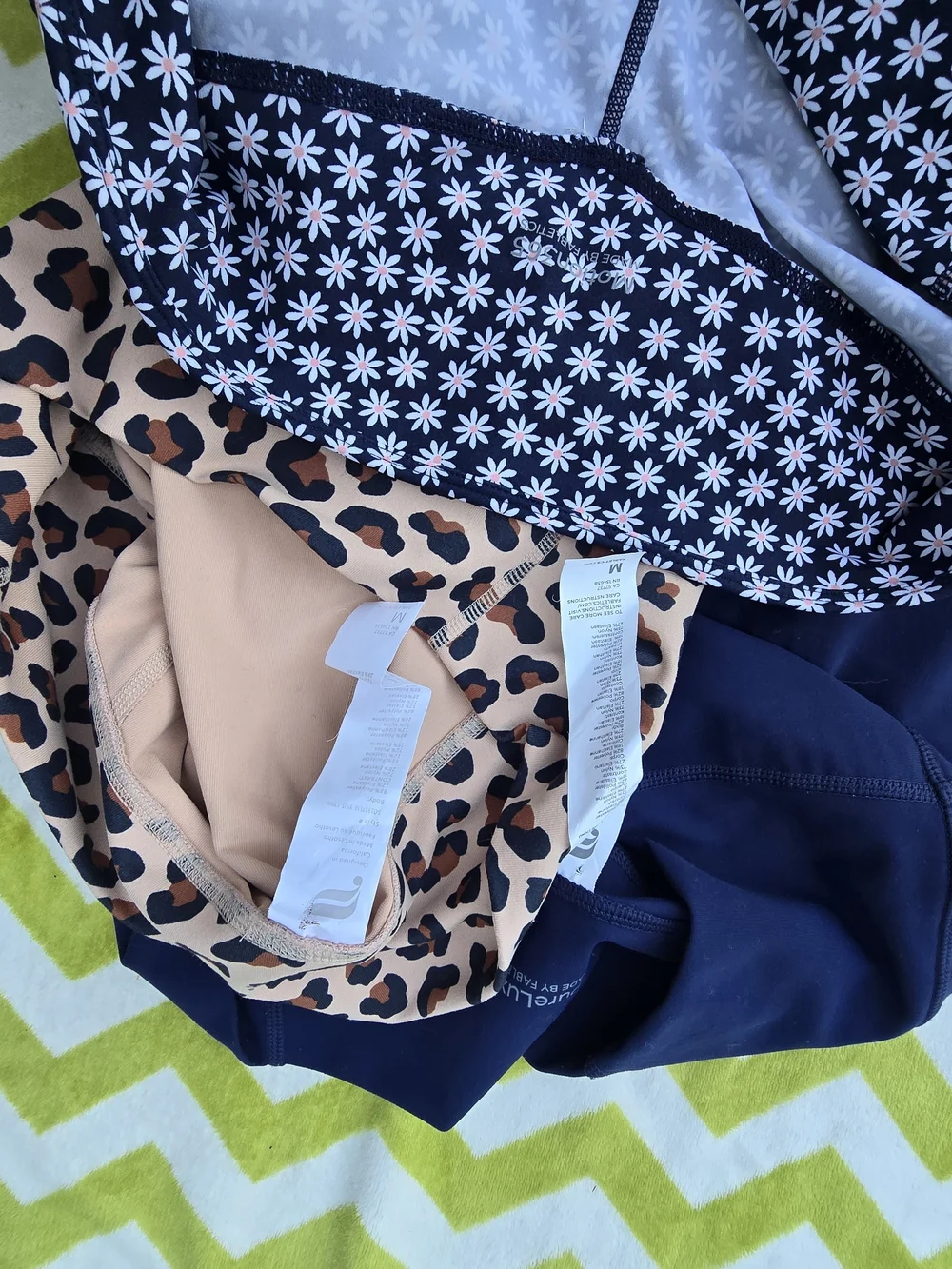 Fabletics Leggings & Athletic Shorts Size Medium